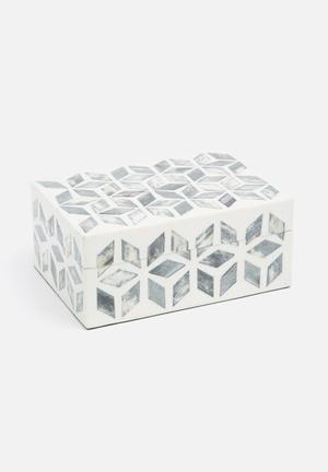 Ellery box