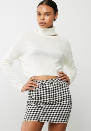 Roll neck crop jumper