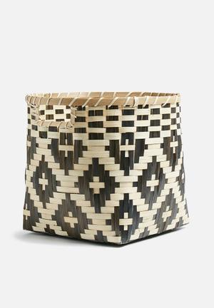 Zumba bamboo basket