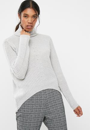 Sanna highneck sweater