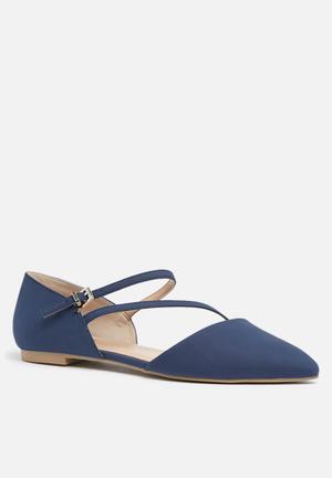 Women’s Pumps & Flats Online | Buy Brogues, Ballet & Pointed Shoes ...