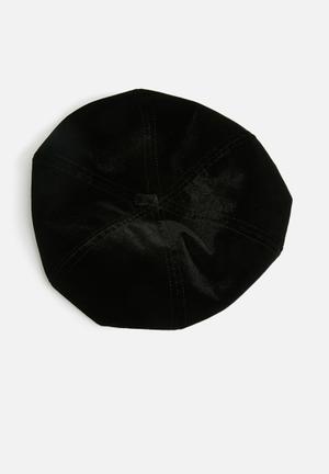 Velvet beret