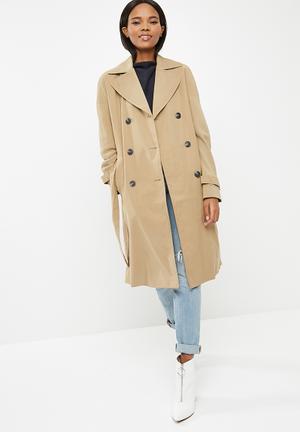 Jennifer trenchcoat