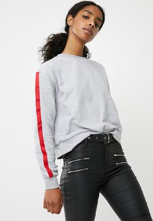Sweat top with side stripe