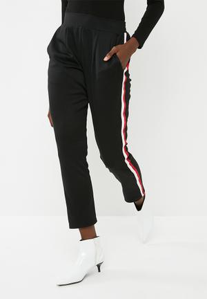 Side stripe pant - black