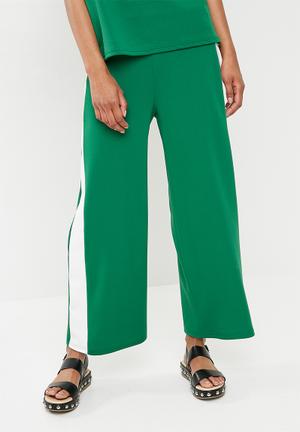 Pull on knit culotte - green & white 