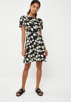 Short tea dress with keyhole - multi 