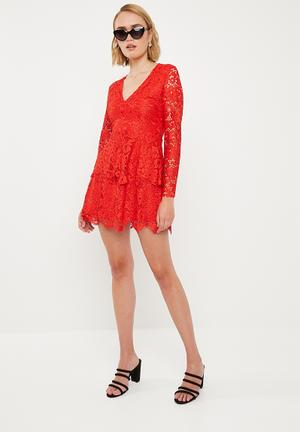 Plunge frill layer skater - red