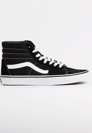 Sk8-Hi Sneakers Black and White