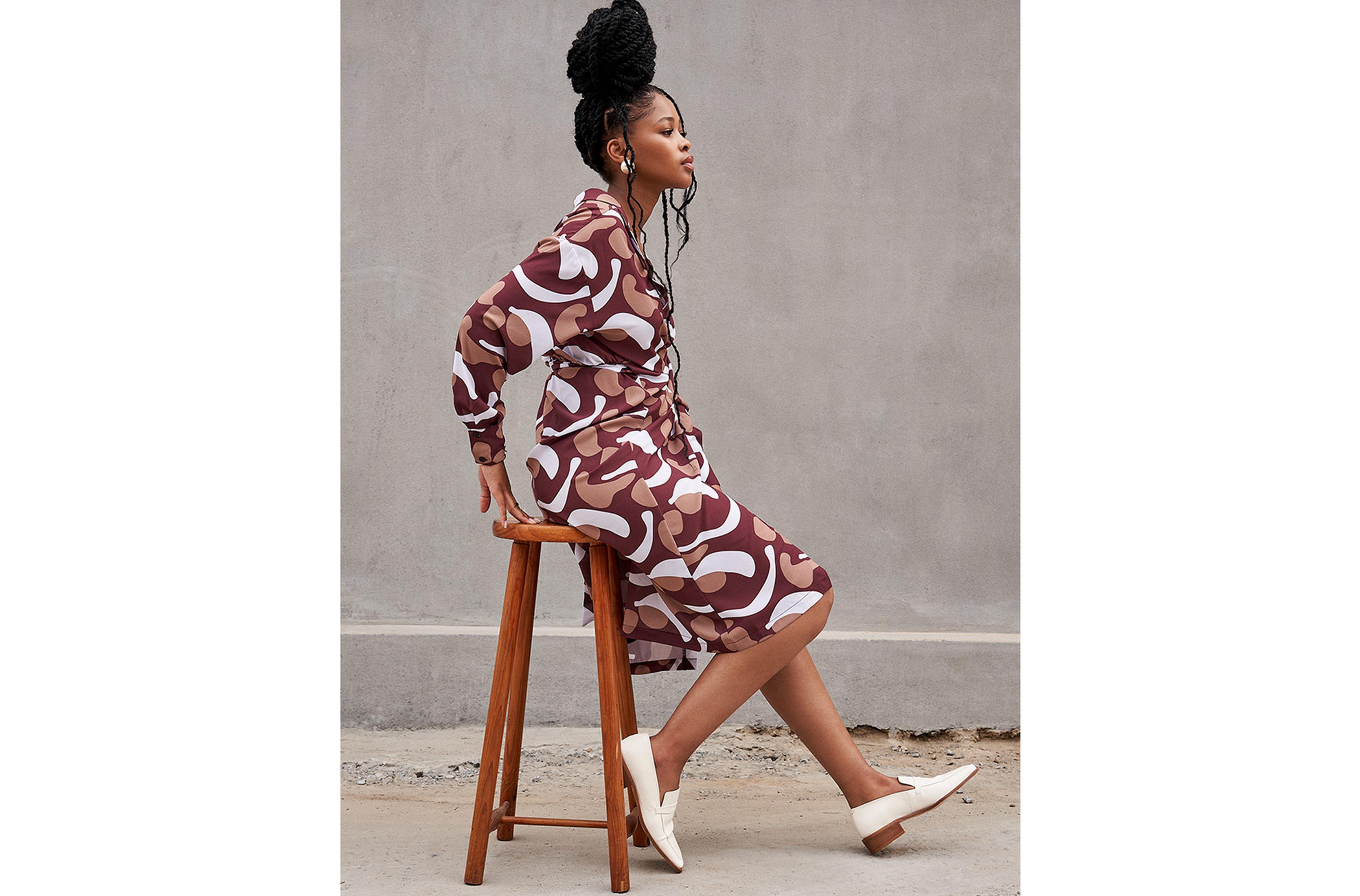 BROWN PRINT DRESS