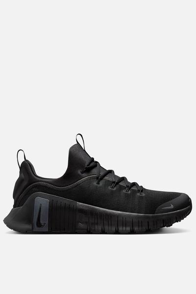 nike free triple black
