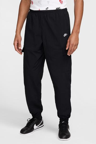nike club cuffed cargo sweatpants in black