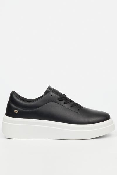 Tom Tom Sneakers - Sleek Everyday Shoes | SUPERBALIST