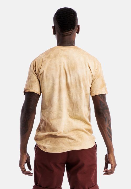 The Mountain - Chihuahua T-Shirt