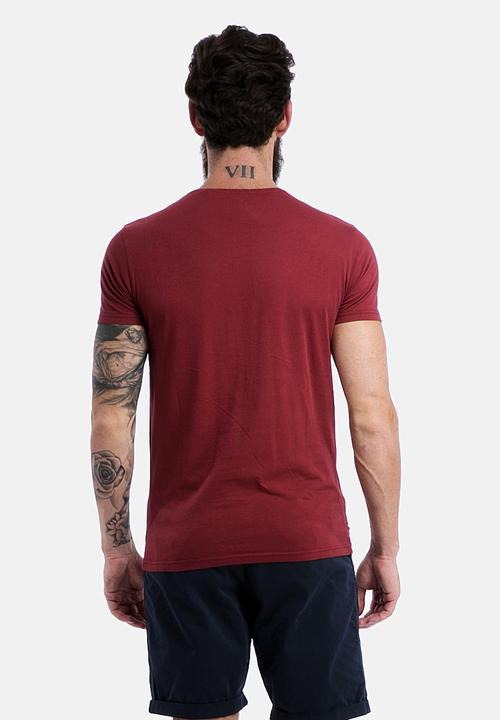Silent Theory - Basic Slim Neck Crew 