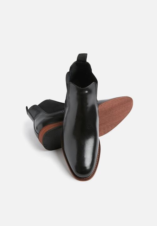 Superbalist - Josh leather chelsea boot - black