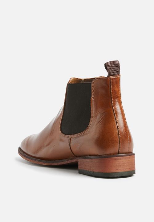 Superbalist - Josh leather chelsea boot - tan