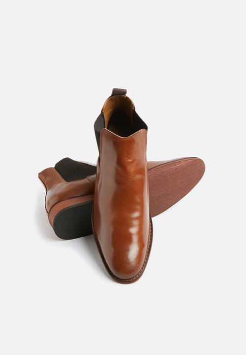 Superbalist - Josh leather chelsea boot - tan