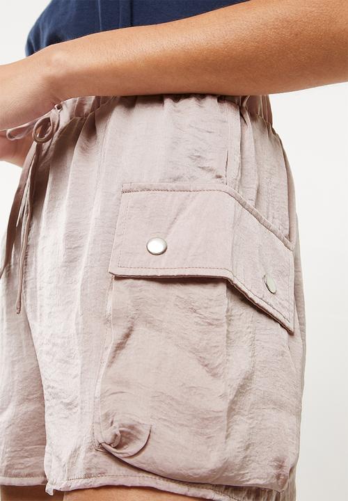 Missguided - Ultimate satin utility short - pink
