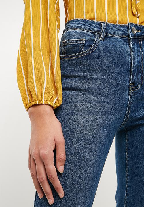 Missguided - High waisted raw hem kick flare - blue
