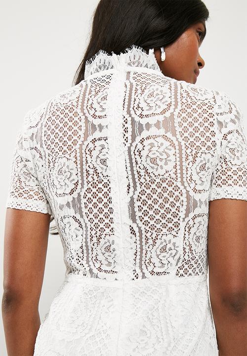 Missguided - Lace short sleeve playsuit - white