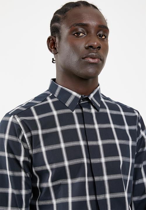 Superbalist - Concealed button stand poplin shirt - black 