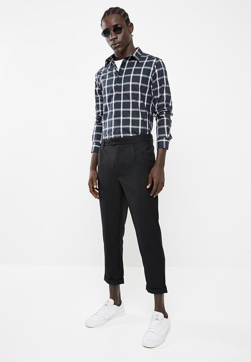 Superbalist - Concealed button stand poplin shirt - black 