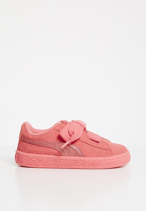 puma suede heart pink