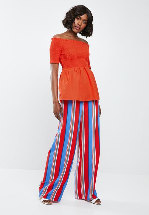 Jacqueline de Yong - Damilla off shoulder top - red
