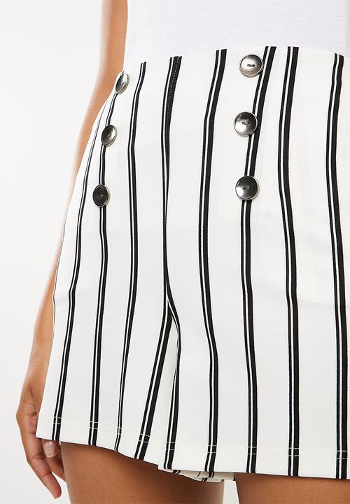 Superbalist - Sailor front short - white & black 