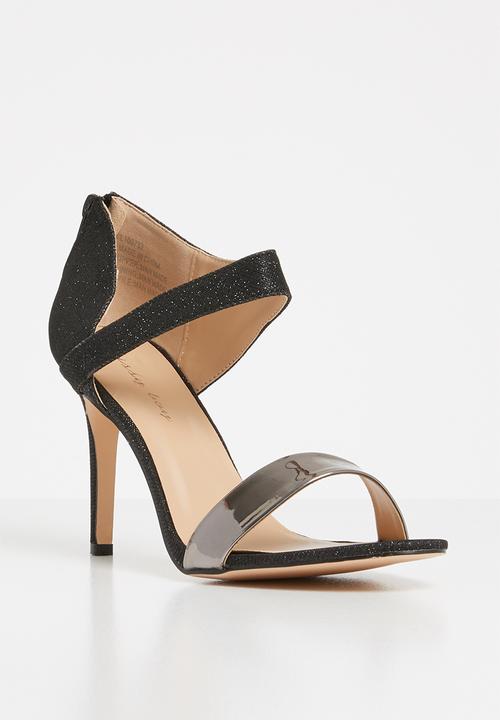 SISSY BOY - Asymmetric heels - black