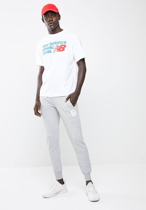 New Balance  - Athletics shoe box tee - white