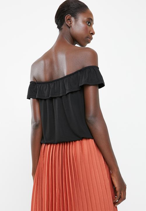 Superbalist - Off the shoulder button through top with frill - black