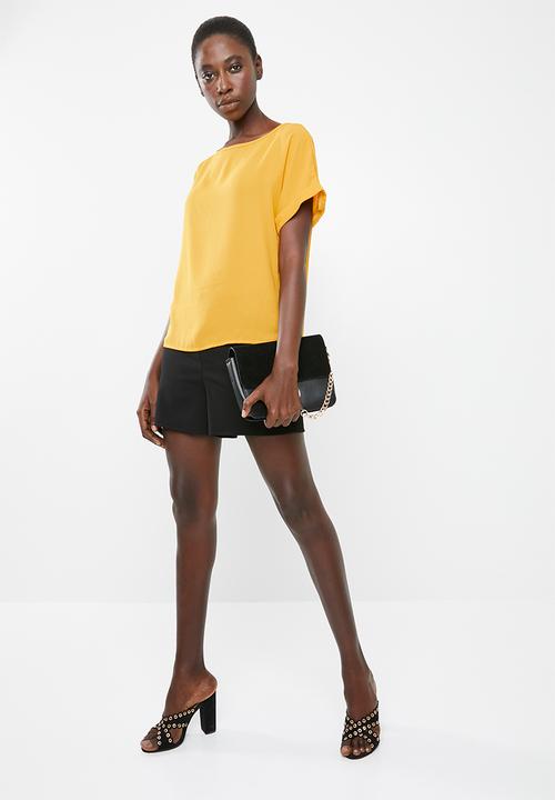 Superbalist - Woven turn back cuff tee - yellow