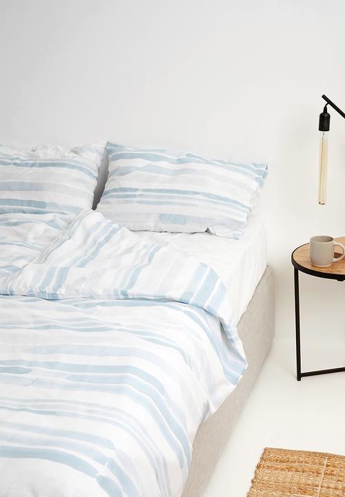 Sixth Floor - Brushstroke printed duvet set - blue & white 