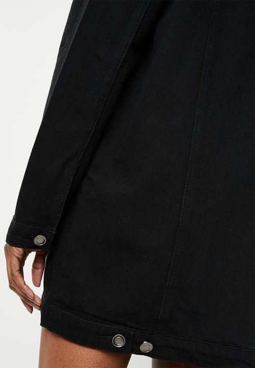 STYLE REPUBLIC - Longer length denim trucker - black