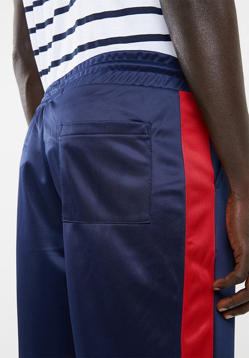 Superbalist - Tricot side stripe short - navy & red