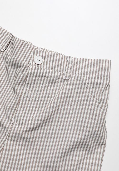 Superbalist - Pocket chino long shorts - brown & white