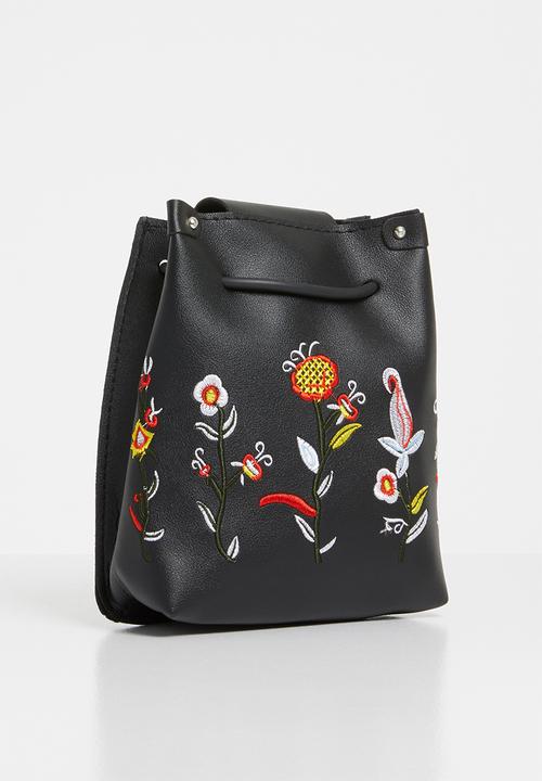 Superbalist - Claire floral embroidered bag  PU - black