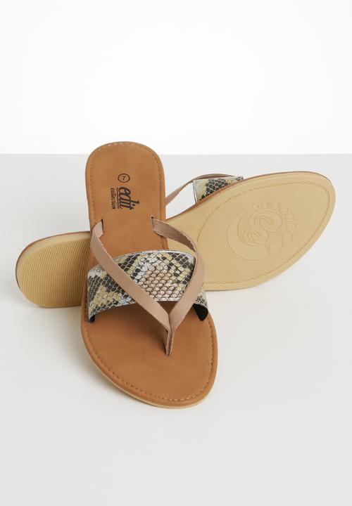 edit - Leather thong sandals - tan