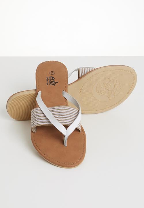 edit - Leather thong sandals - white