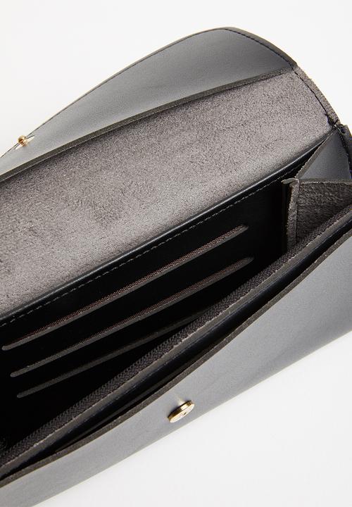 STYLE REPUBLIC - Tassel detail purse - black