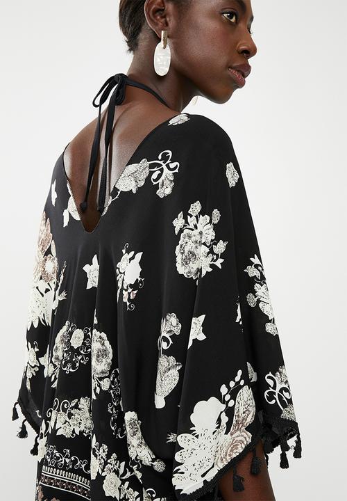 Lithe - Tassel trim kaftan - black & white