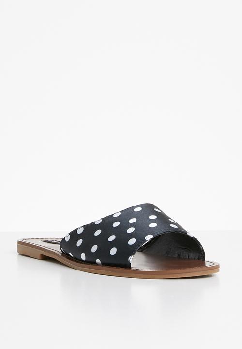 Cherry Collection - Polka dot sandals - black & white 