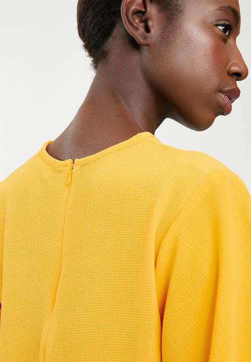 edit - Flutter sleeve blouse - yellow