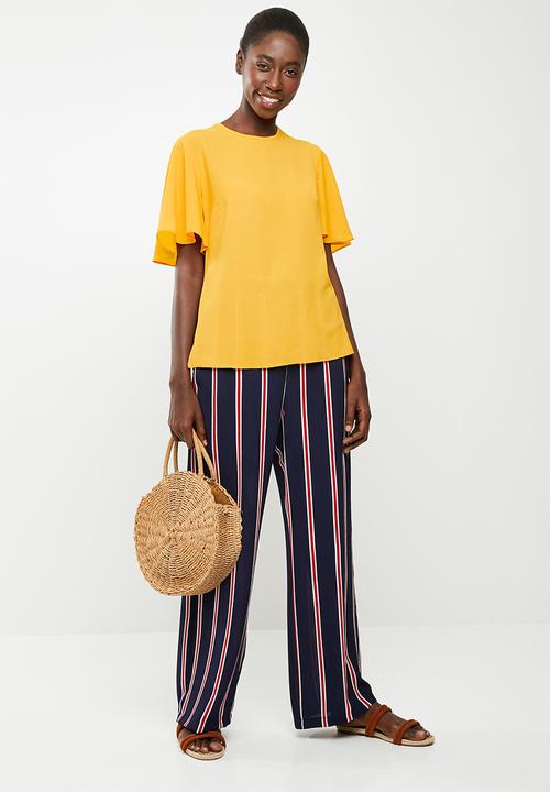 edit - Flutter sleeve blouse - yellow