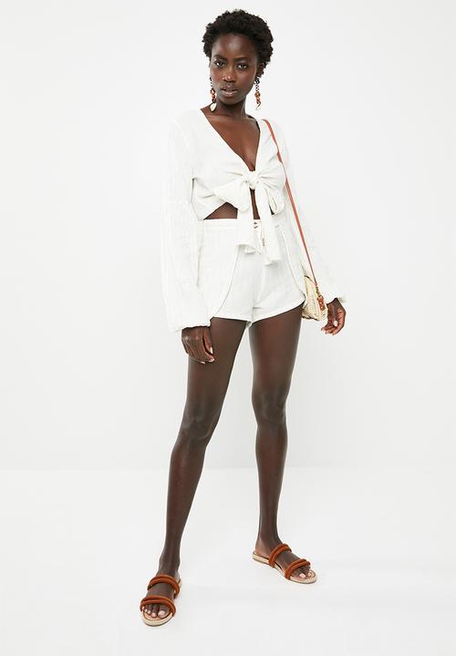 Billabong  - Sandy stripe shorts - white