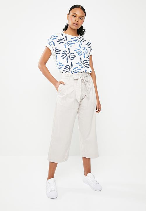 G Couture - Cotton cropped side pocket pants - beige 