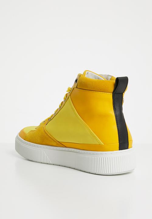 Diesel  - S-danny mc - golden rod