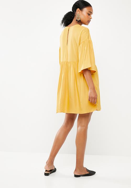 Superbalist - Shift dress - yellow